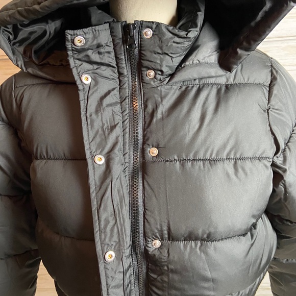 Missguided petite black hooded puffer jacket - Picture 7 of 9